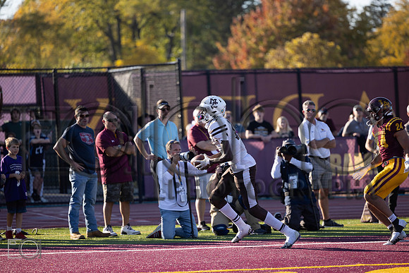 MC (V) v Loyola-31488_53952831