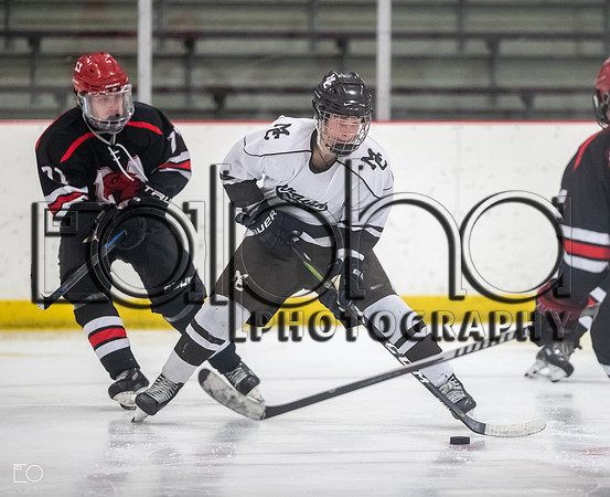 107-MC Hockey v Marist_2246-6329_40935-07