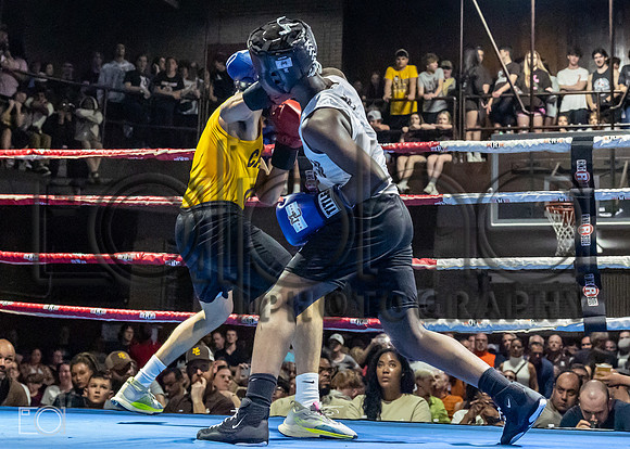 MC Fight Night 24-16346-3186-579100
