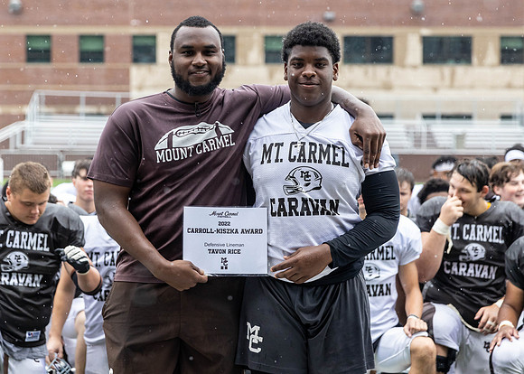 Brown-White Day_2022-826_14591878