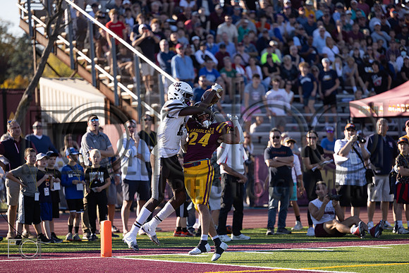 MC (V) v Loyola-31470_53772741