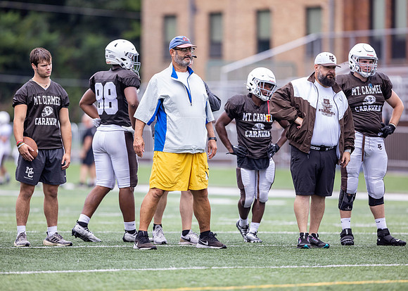 Brown-White Day_2022-586_12193128