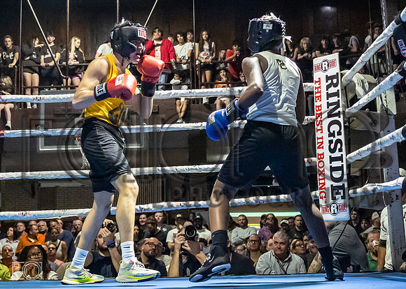 MC Fight Night 24-16442-3270-194500