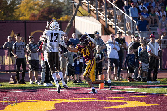 MC (V) v Loyola-31478_53852781