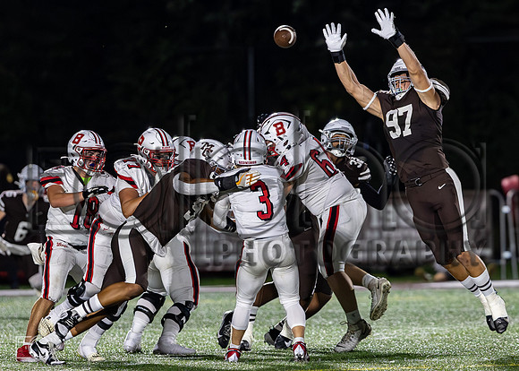 MC vs Benet (V)-56355-8942-473500