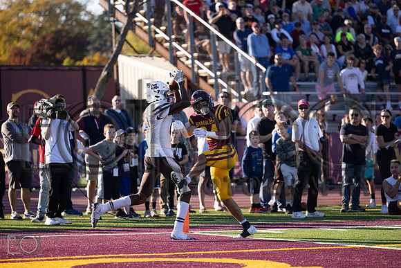 MC (V) v Loyola-31474_53812761