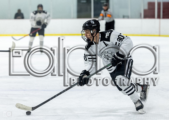 MC_Hockey_Fenwick-60633429-215