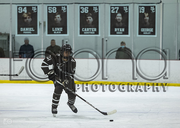 MC_Hockey_Fenwick-60405684-192