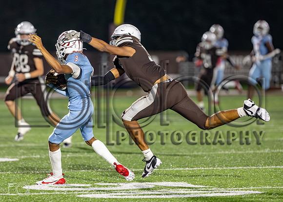 MC vs Kenwood (S)-57526-9785-233500-Enhanced-NR